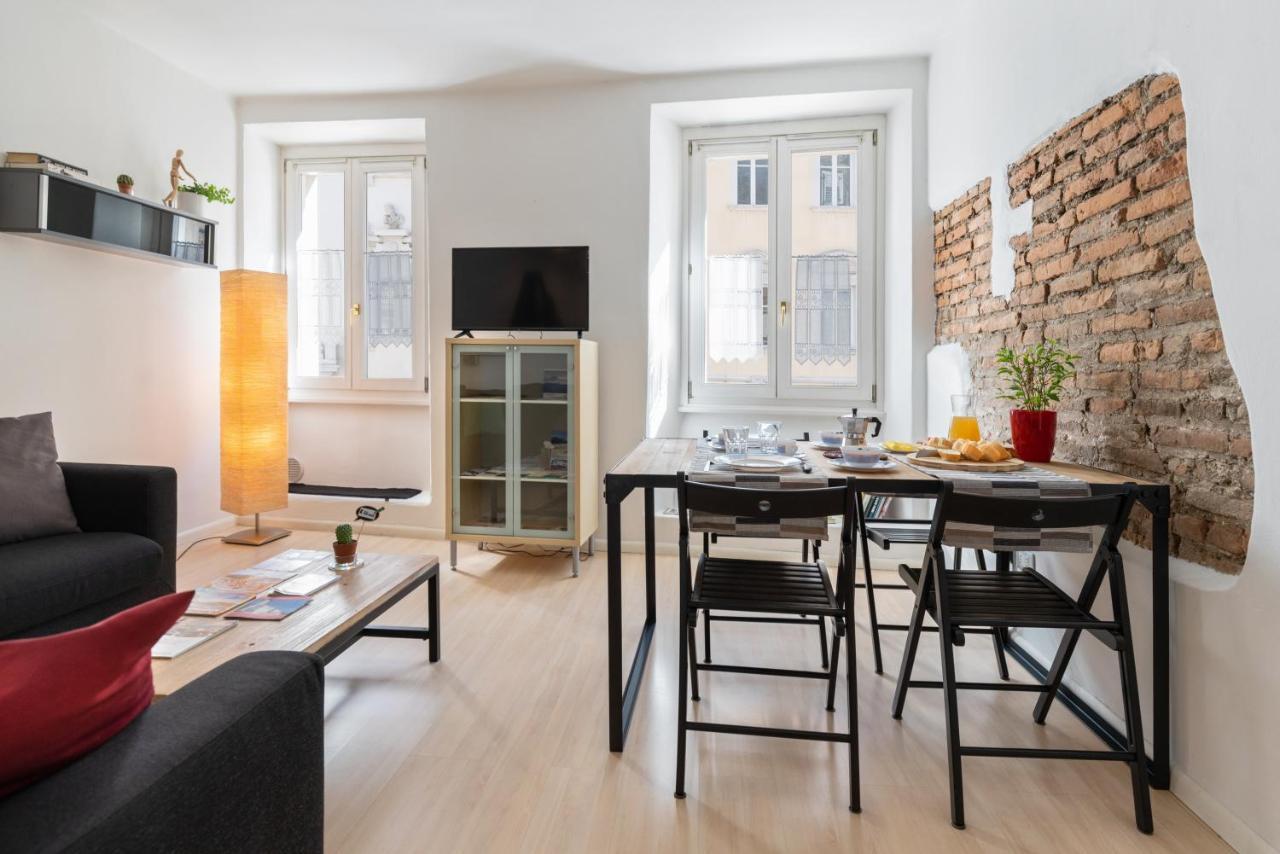 Duomo Flat Apartment เตรนโต ภายนอก รูปภาพ